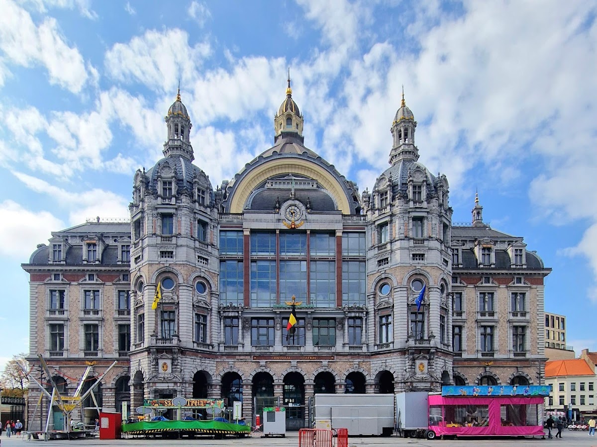 Antwerpen-Centraal — photo 3