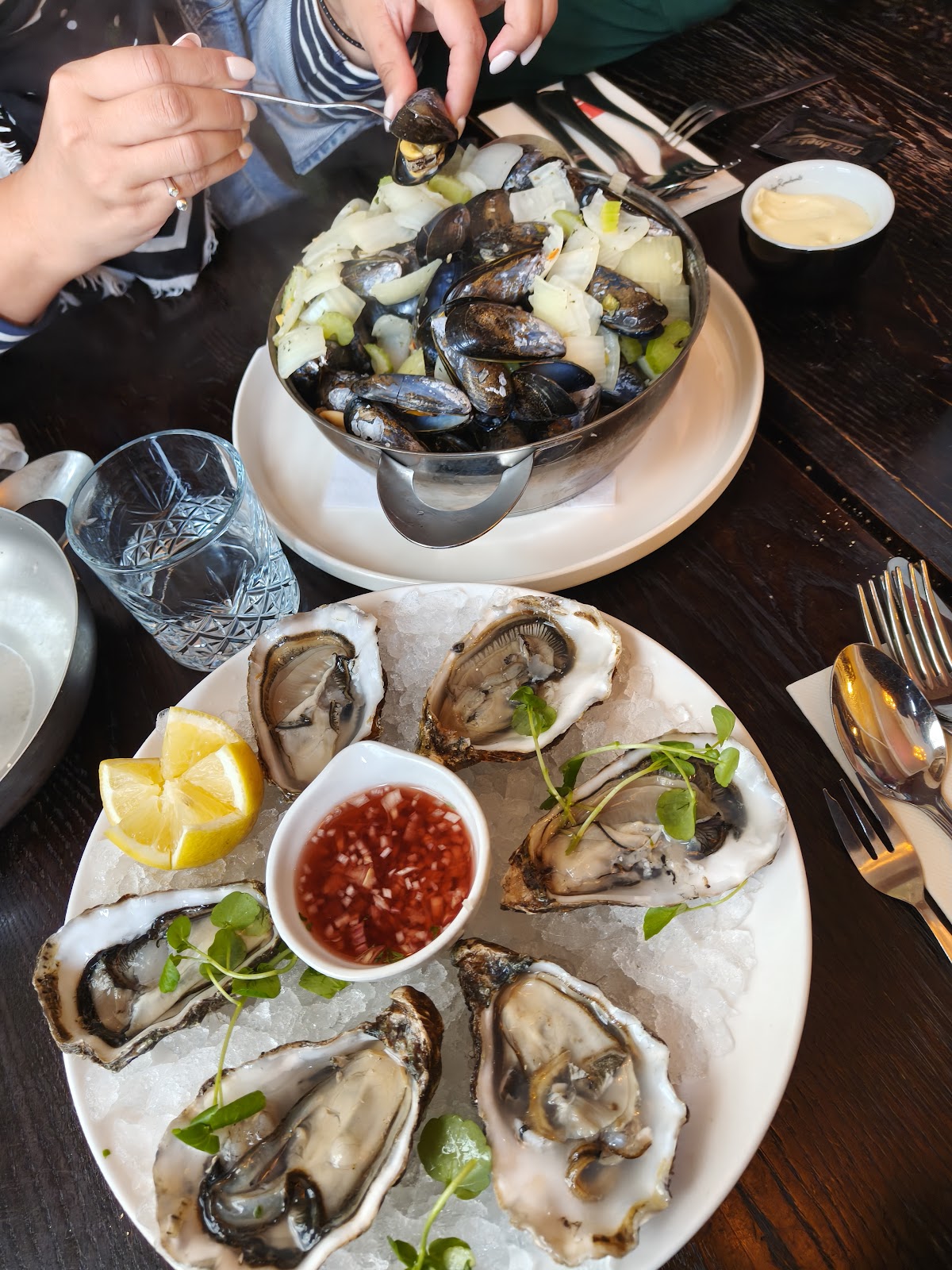Grand Cafe De Rooden Hoed — photo 4