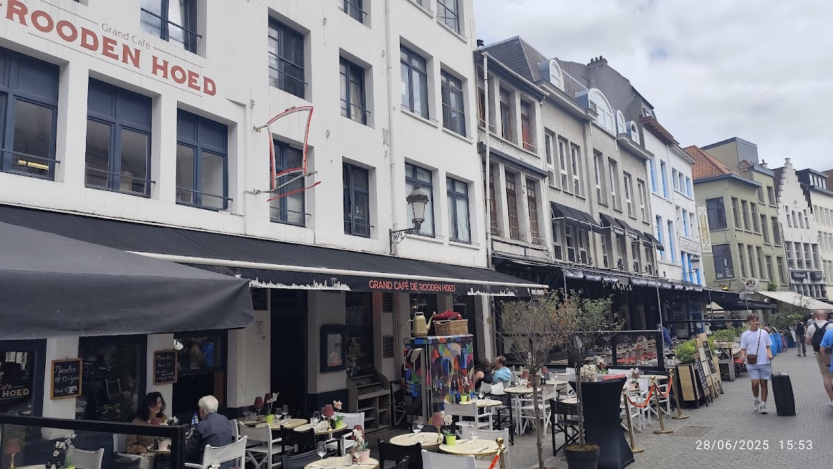 Grand Cafe De Rooden Hoed — photo 6